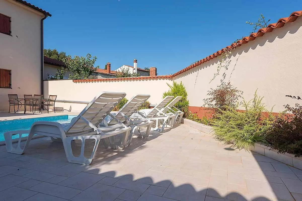 Holiday home House Melly With Swimming Pool Villa Rovinjsko Selo