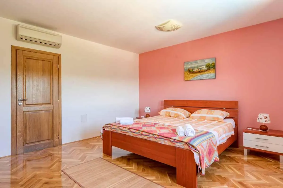 House Melly With Swimming Pool Villa Rovinjsko Selo