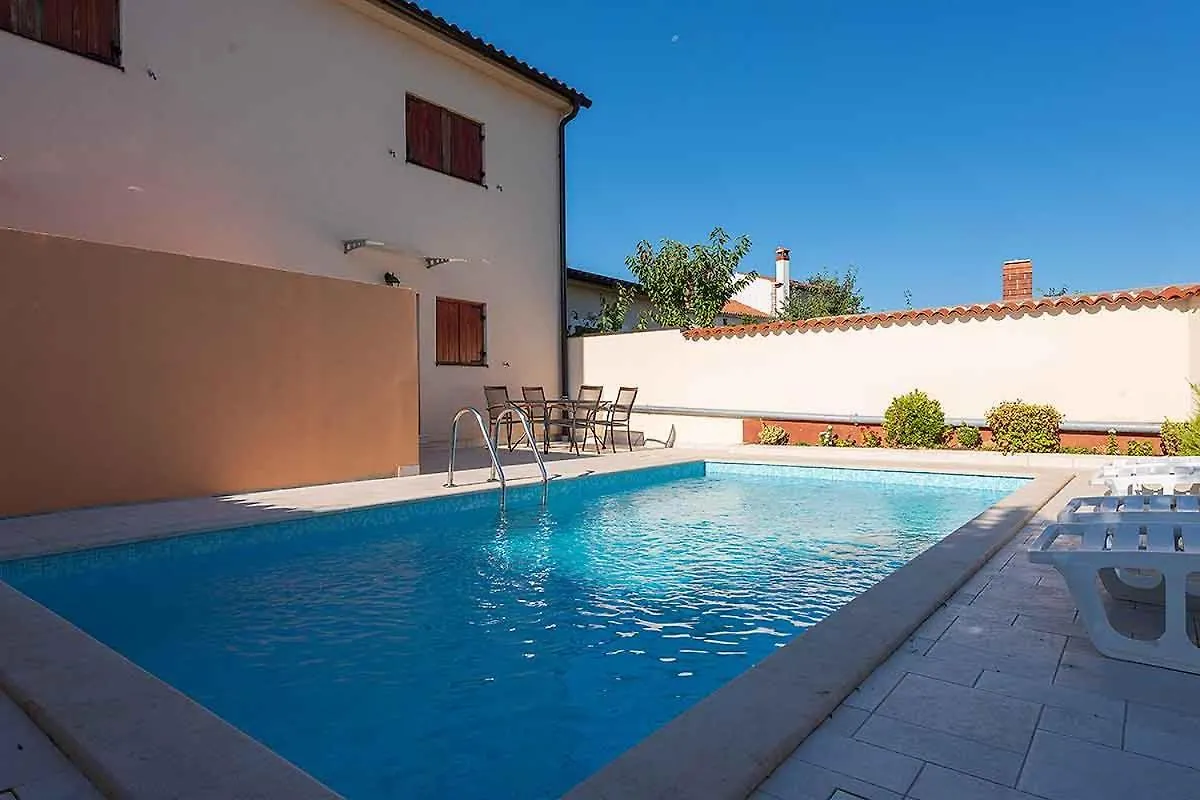 House Melly With Swimming Pool Villa Rovinjsko Selo 0*,